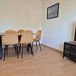 شقة Mareval