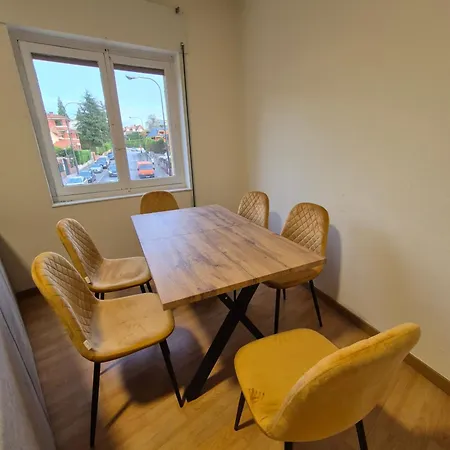 Mareval Apartment Oviedo