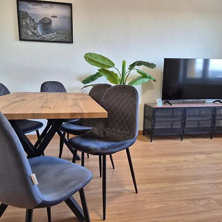 Apartment Mareval