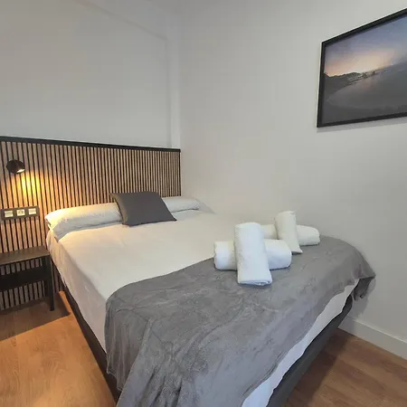 R2r - Mareval Apartment